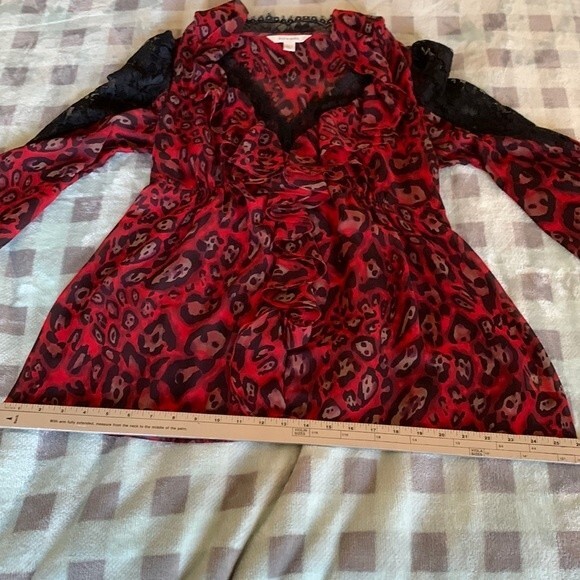 Boston Proper Sheer Red  Black Animal Print Lace Peplum Tunic Top Size 10 - Picture 10 of 13